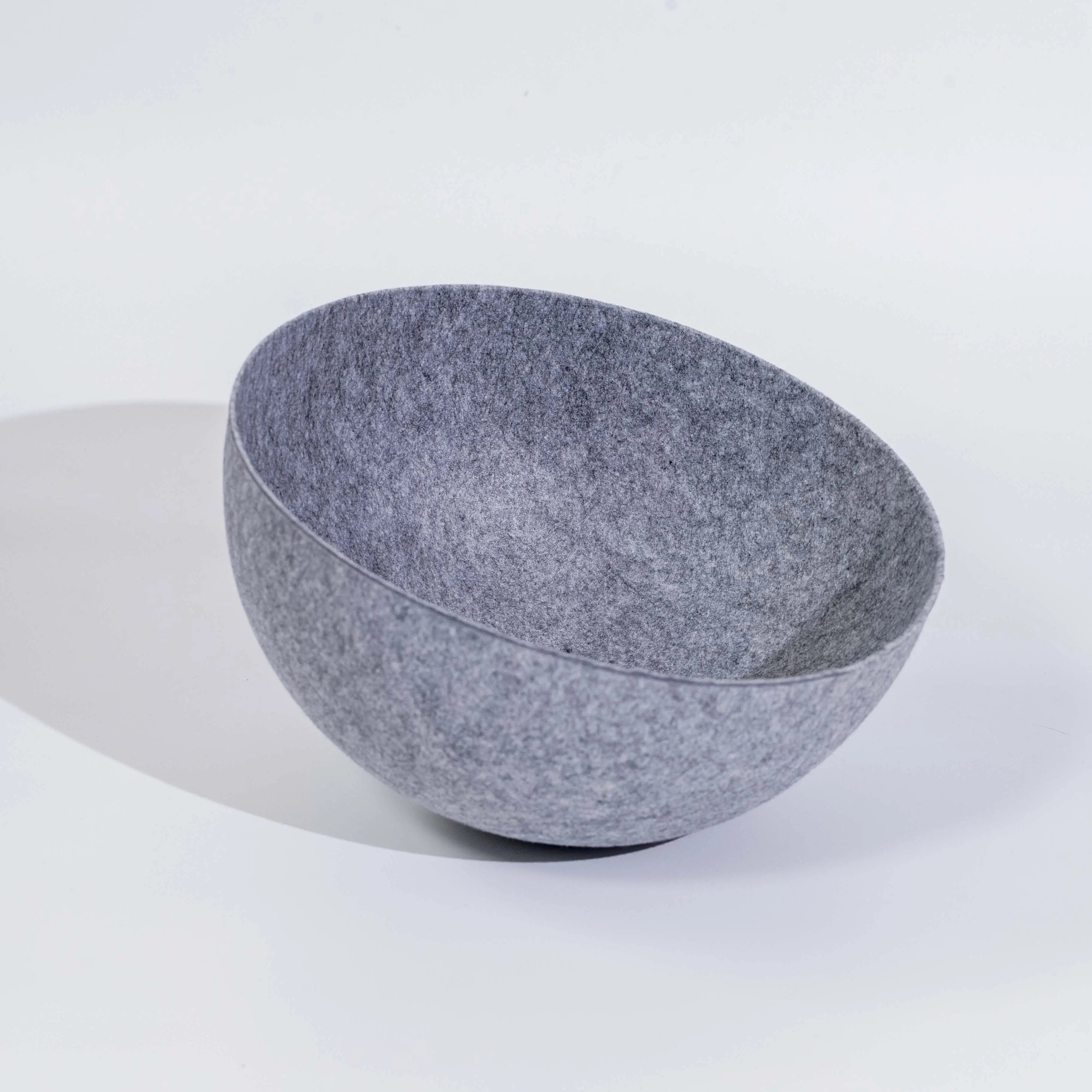 Rotating Pod-Style Cat Bed